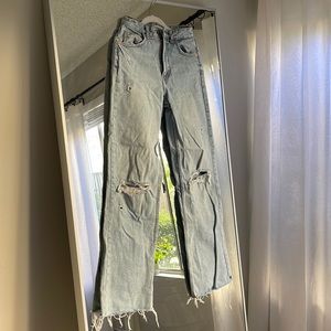 Zara Light Wash Jeans